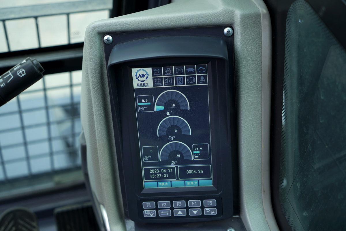 1686298311287223.jpg 显示器.jpg