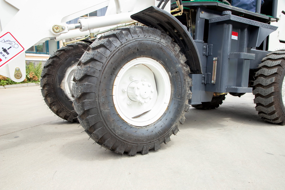 HW08-12挖掘装载机