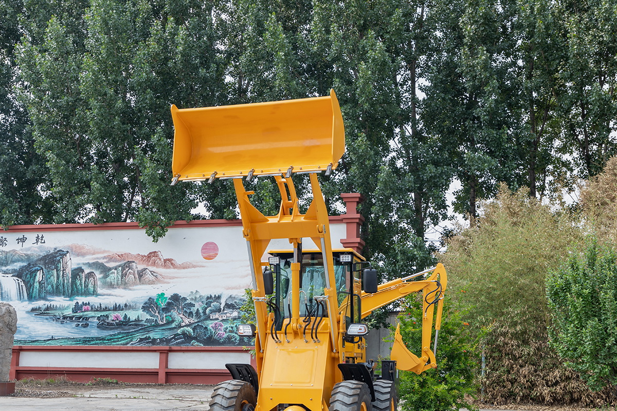 HW15-26挖掘装载机