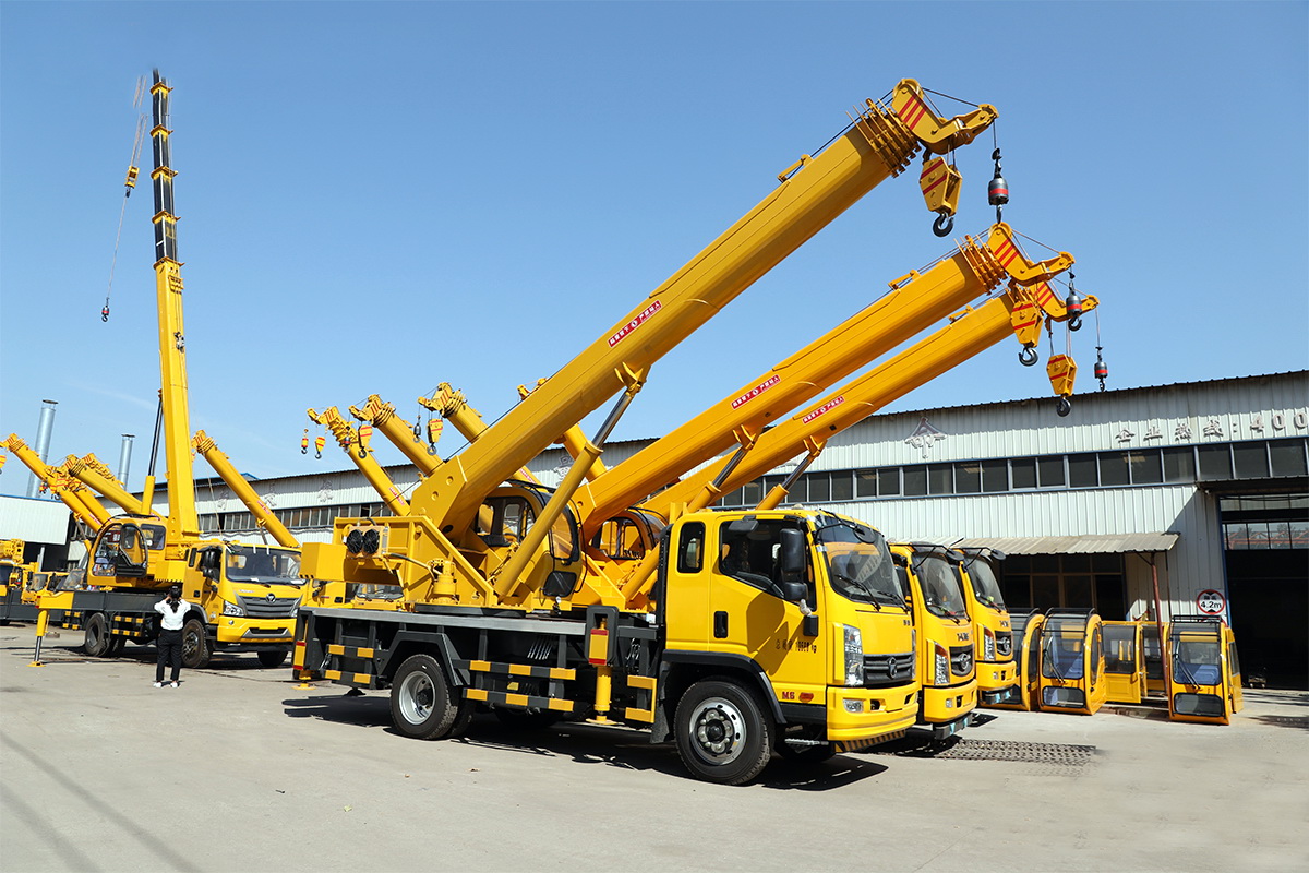 HWFT16T福田瑞沃汽车吊