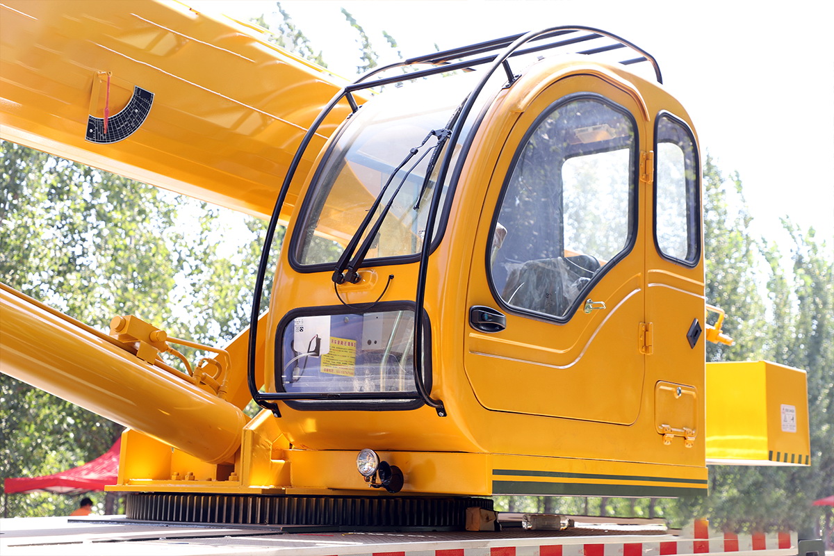 HWFT16T福田瑞沃汽车吊