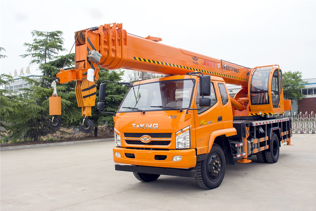 HWTJ12T唐骏3900汽车吊