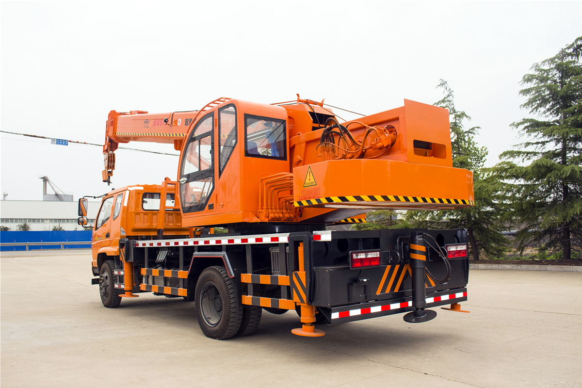 HWTJ12T唐骏3900汽车吊