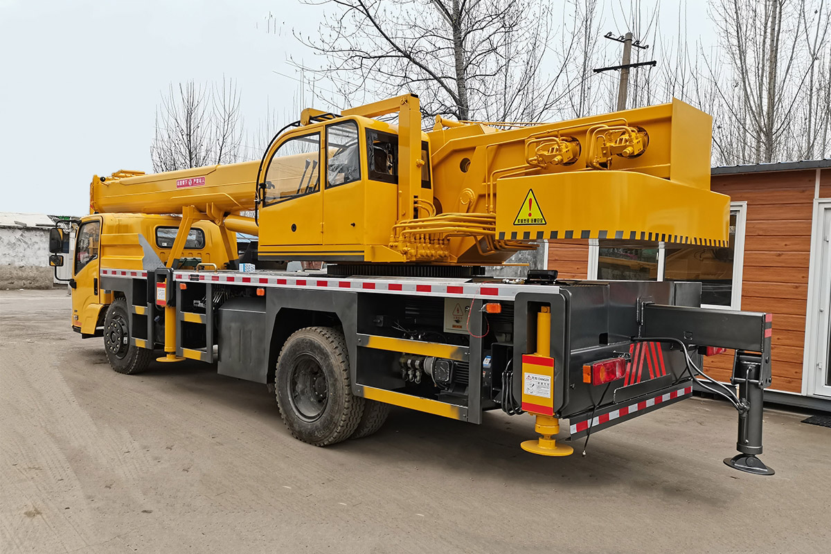 QY16T徐工东风吊车