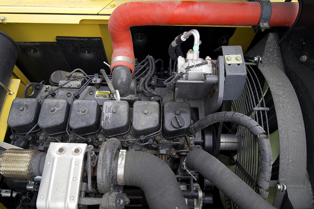 HW-220履带中大型挖掘机