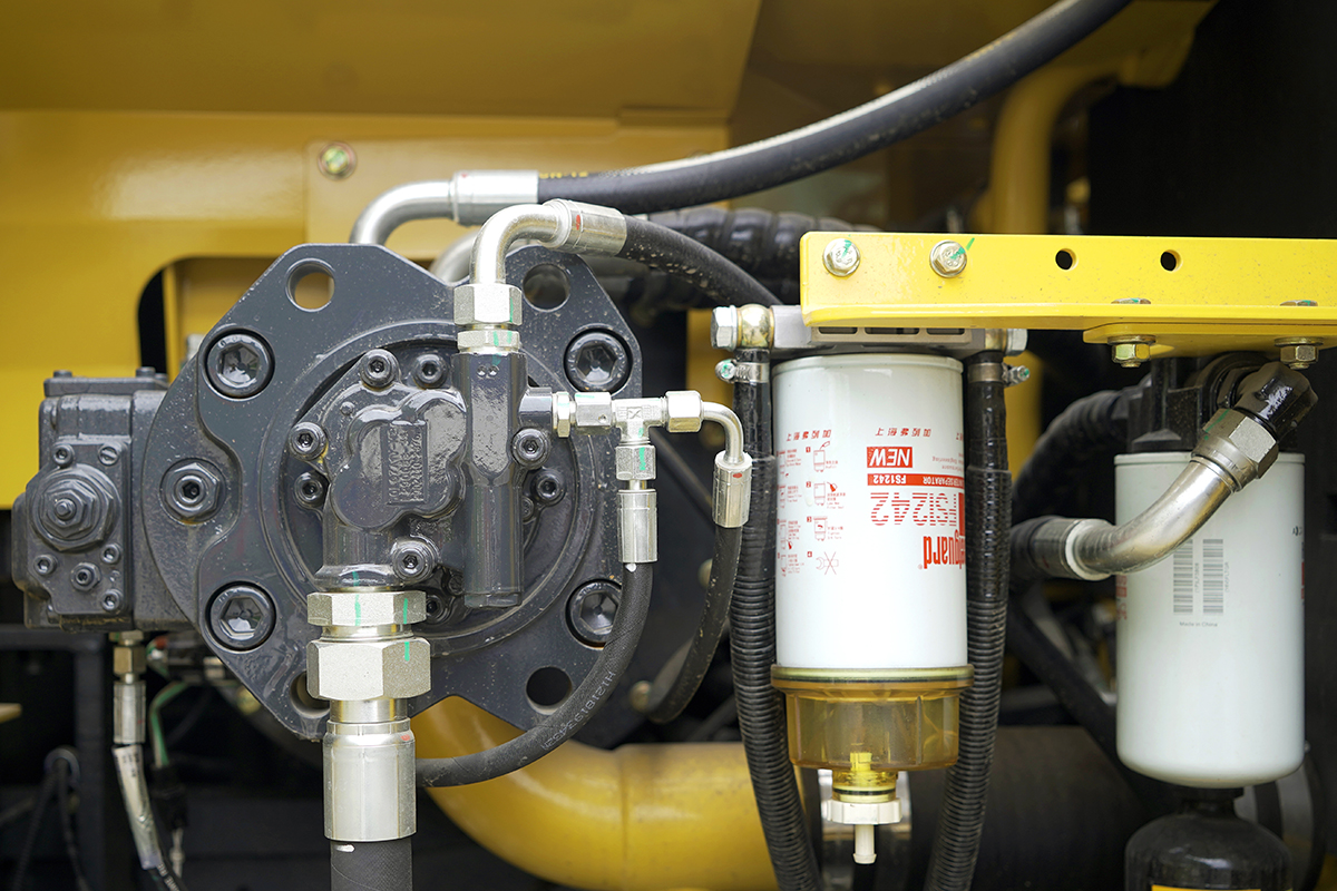 HW-220履带中大型挖掘机