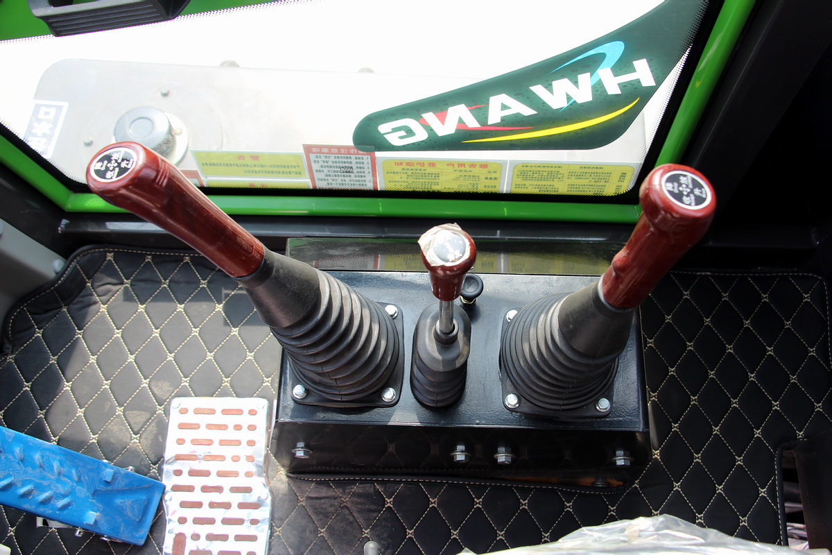 HWJB120自上料搅拌车