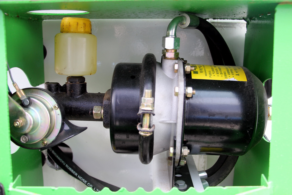 HWJB120自上料搅拌车