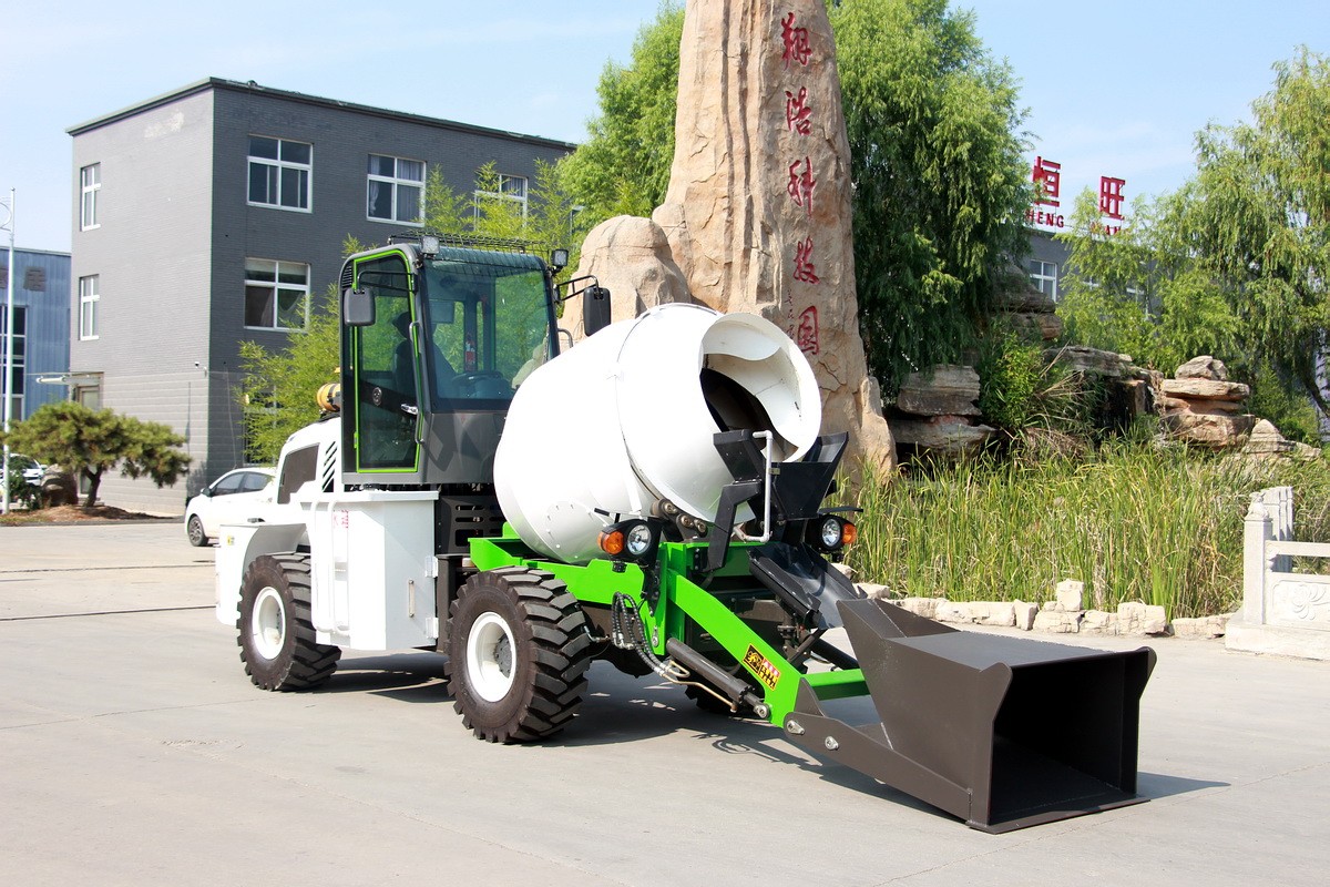 HWJB120自上料搅拌车