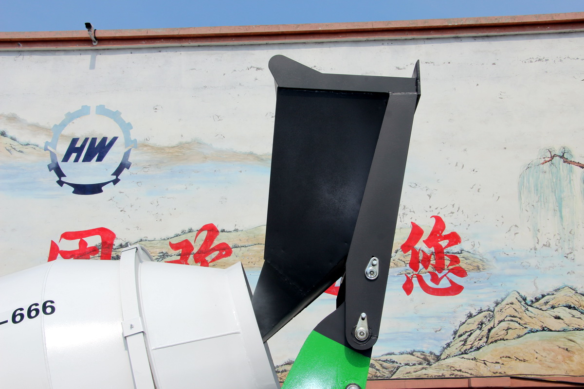 HWJB120自上料搅拌车