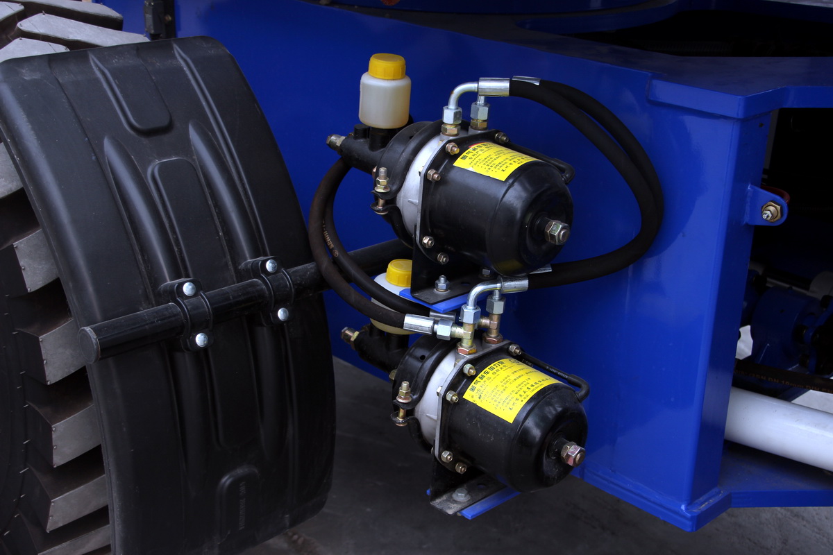 HWJB200自上料搅拌车