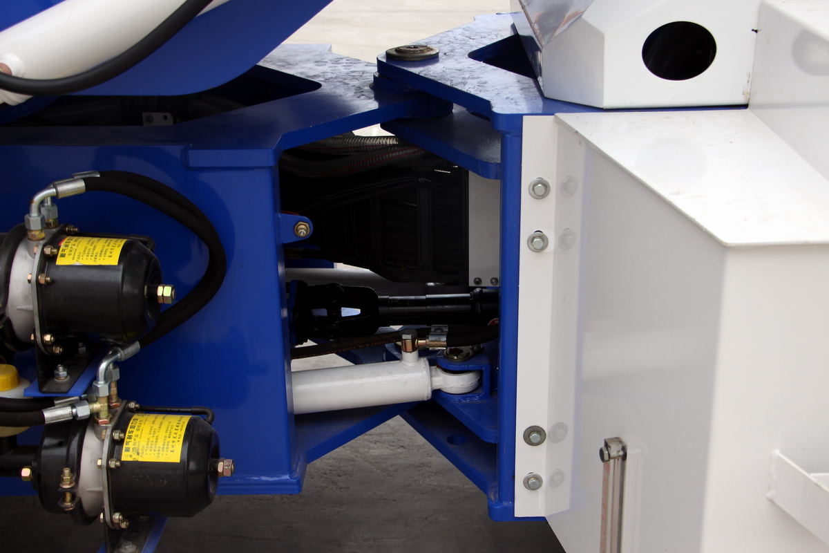 HWJB200自上料搅拌车