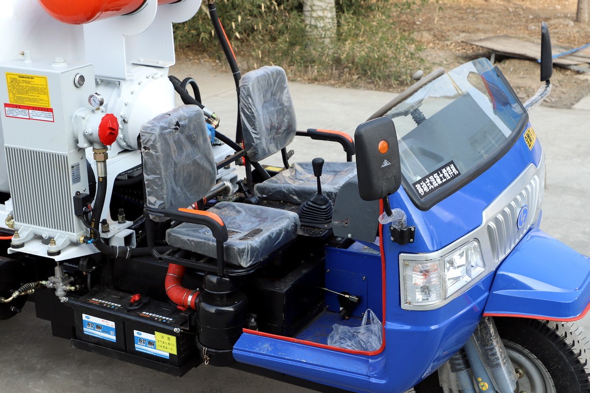 2立方米五轮搅拌车