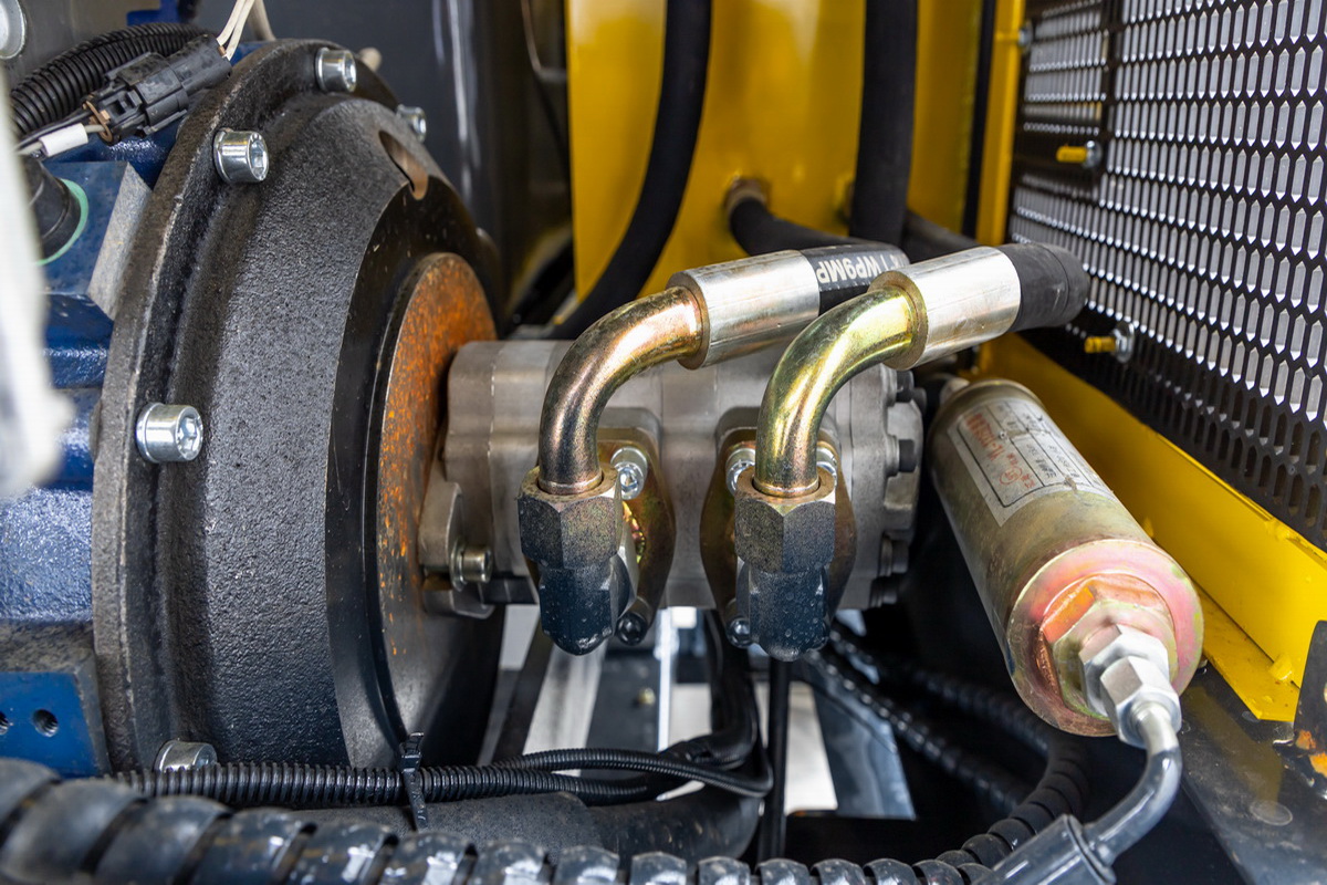 HWL40轮式挖掘机