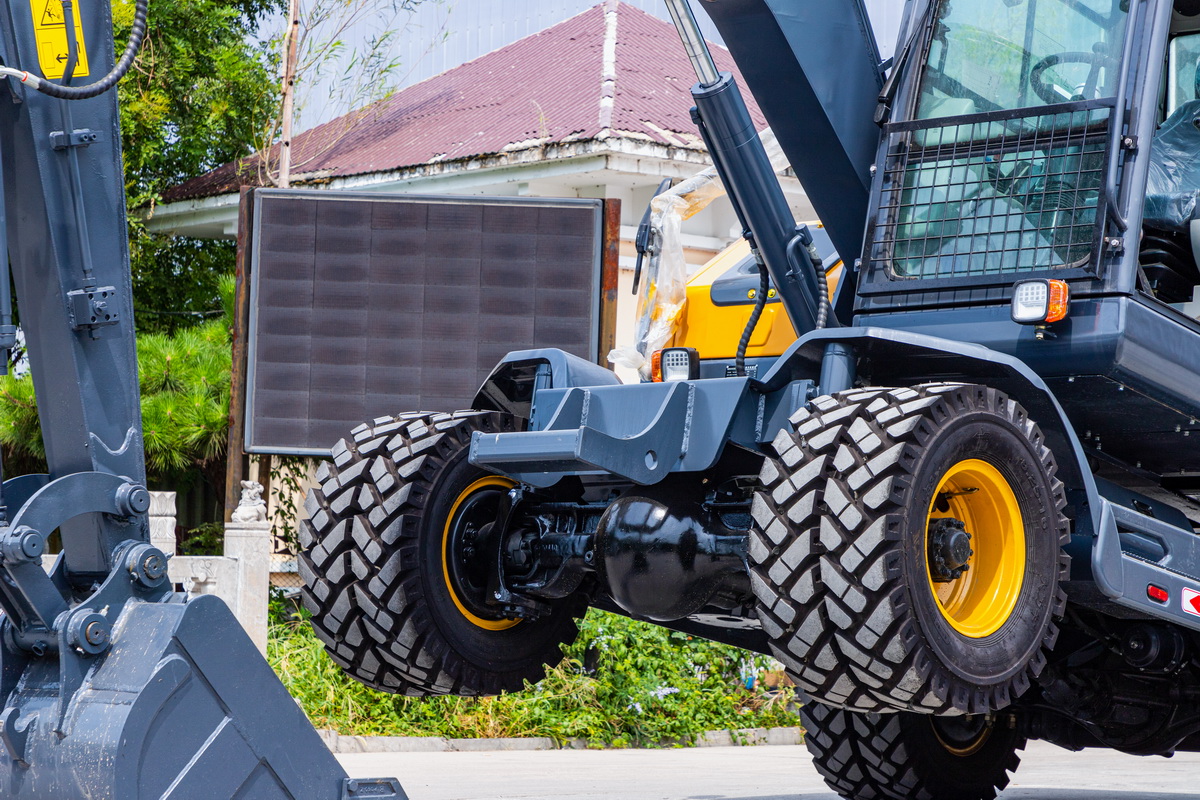 HWL-80轮式挖掘机